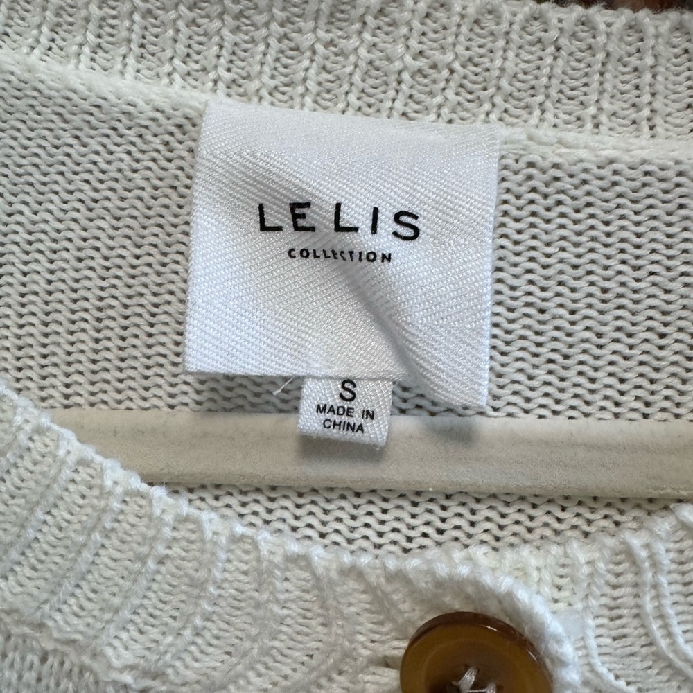 Le Lis White Cardigan with Horse Design - Picture 2 of 2